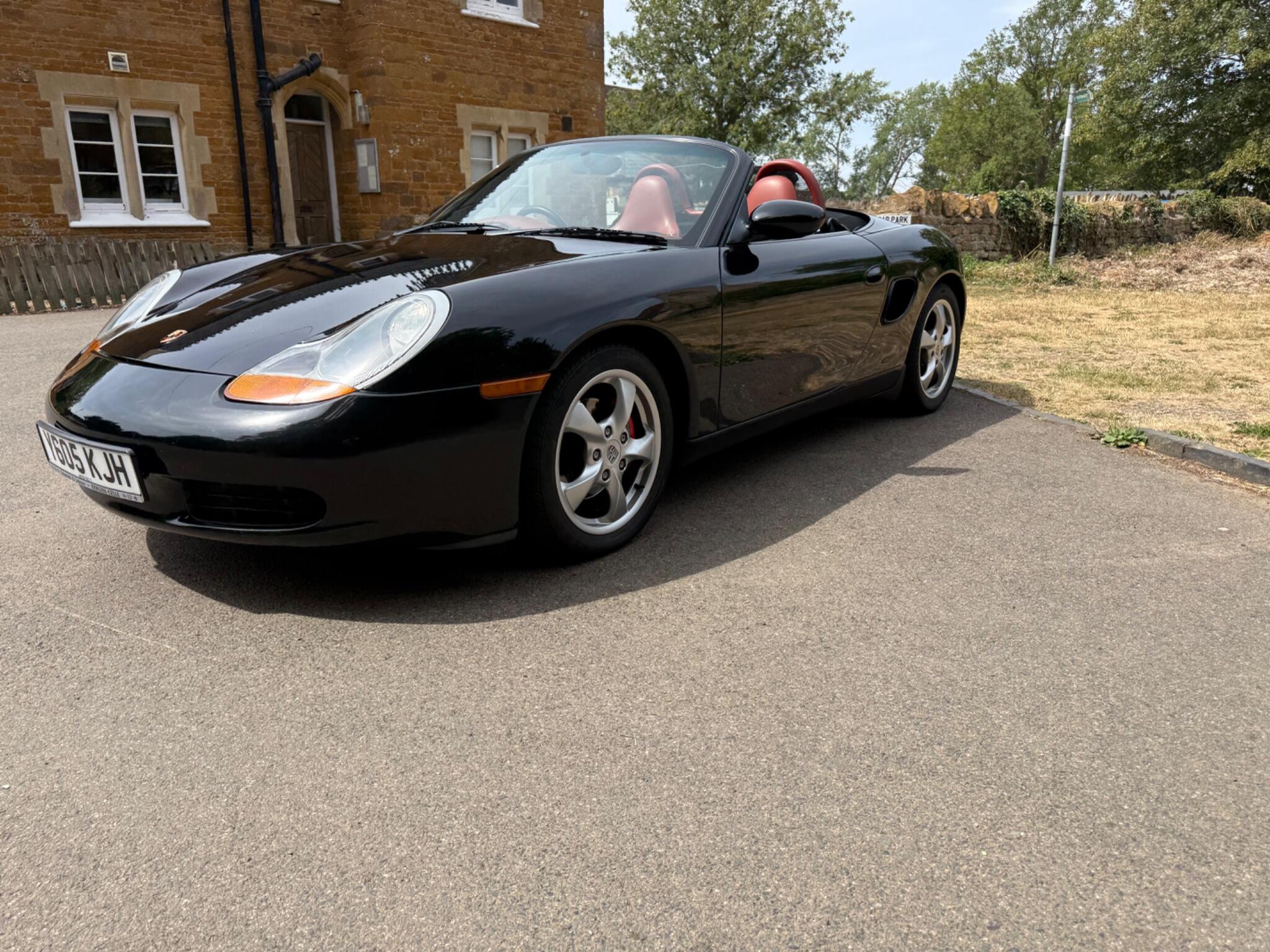 Porsche Boxster 2.7 986 2dr — photo 54 of 86